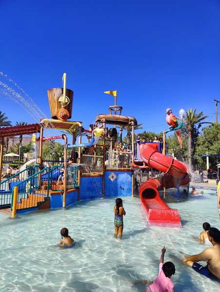The Cove Waterpark photo 3