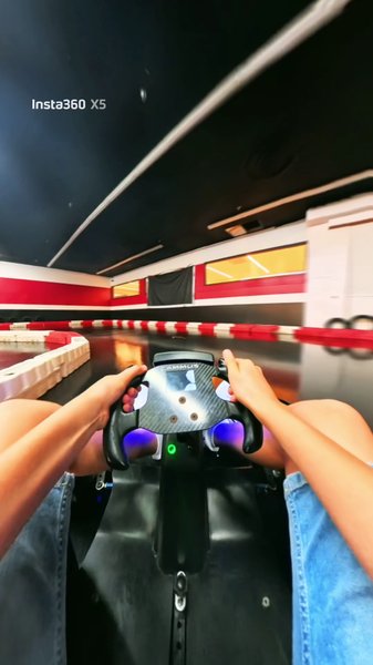 HyperVelocity Race Track photo 2