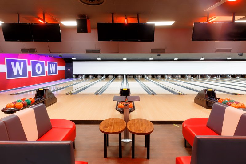 Bowlero Greenville photo 3