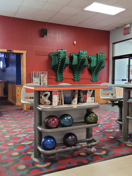 King Pin Bowl & Ale House photo 6