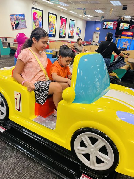 Chuck E. Cheese photo 5