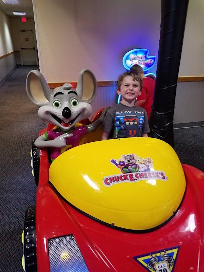 Chuck E. Cheese photo 4