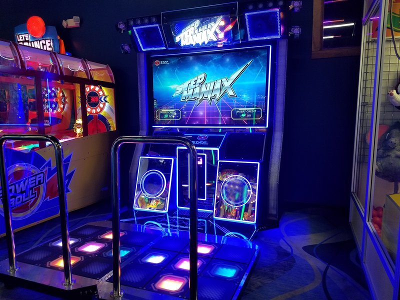 Ryan's Ten Pin Eatery & Arcade photo 6