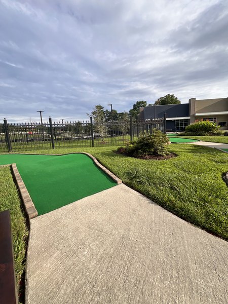 Play A Round Family Fun Center