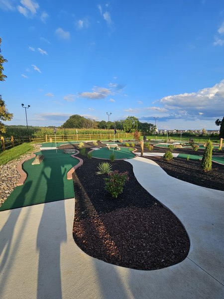 Hillside Mini Golf & Ice Cream photo 1