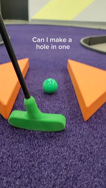 Puttin Around Indoor Mini Golf photo 2