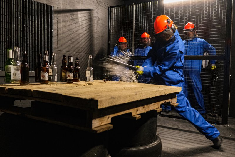 Full Throttle Adrenaline Park Sterling Heights: High Speed Go Karting, Axe Throwing, VR, Rage Room & Group Events photo 6
