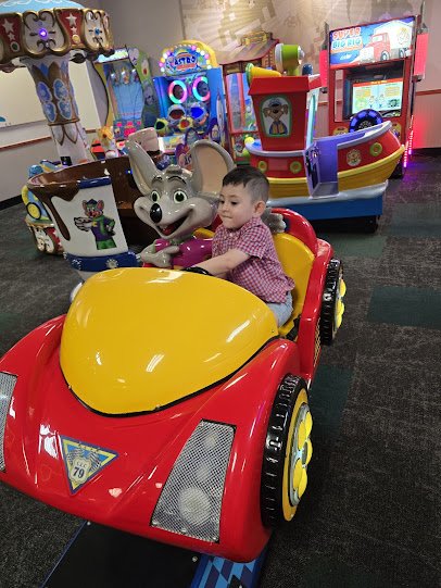 Chuck E. Cheese photo 3