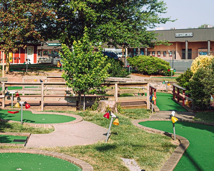 The Magic Putting Place