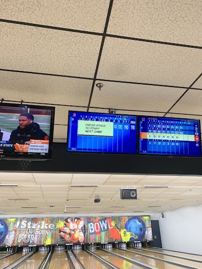 Royal Lanes Family Entertainment Center photo 3