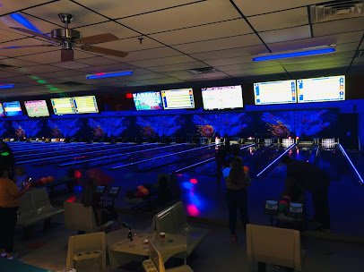 Royal Lanes Family Entertainment Center photo 5