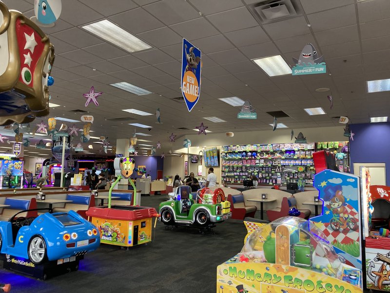 Chuck E. Cheese photo 3