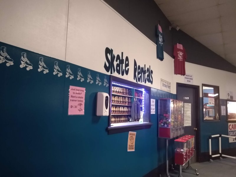 Carousel Skating Rink photo 6