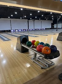 Stadium Lanes Bowling Center photo 3