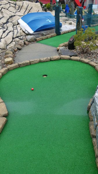 Cataumet Light Mini Golf photo 2