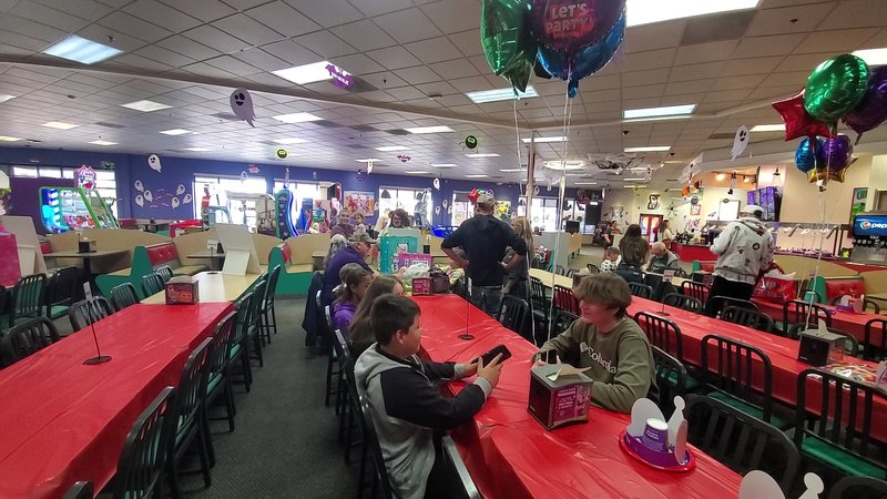 Chuck E. Cheese photo 2
