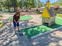 Twinkletown miniature golf photo 3