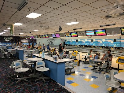 Santa Clarita Lanes photo 3