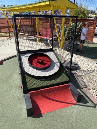 Putt Pub