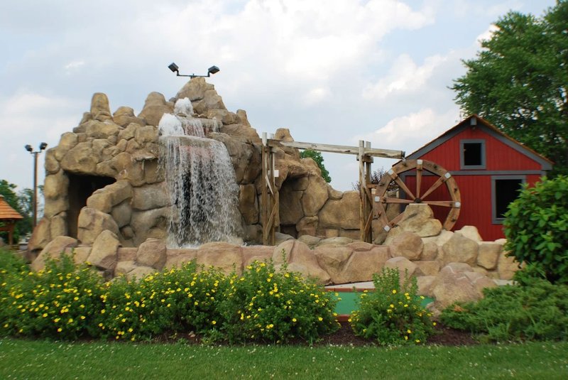 Two T's Mini Golf & Birdie's Ice Creamery photo 4