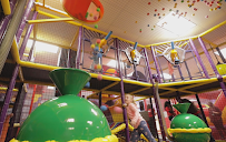 Laser Bounce - Family Fun Center | Queens photo 4