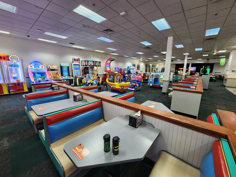 Chuck E. Cheese photo 3