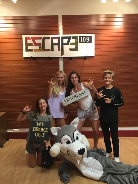 Escape 109 photo 3