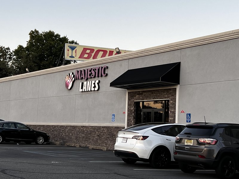 Majestic Lanes Bowling Alley photo 5