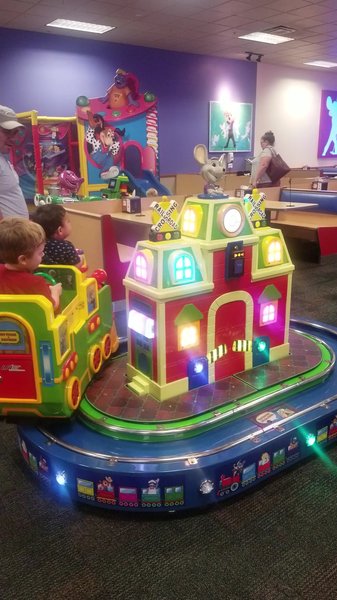 Chuck E. Cheese photo 2