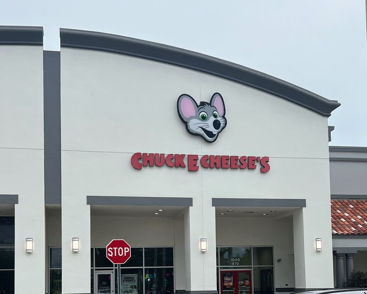 Chuck E. Cheese photo 5