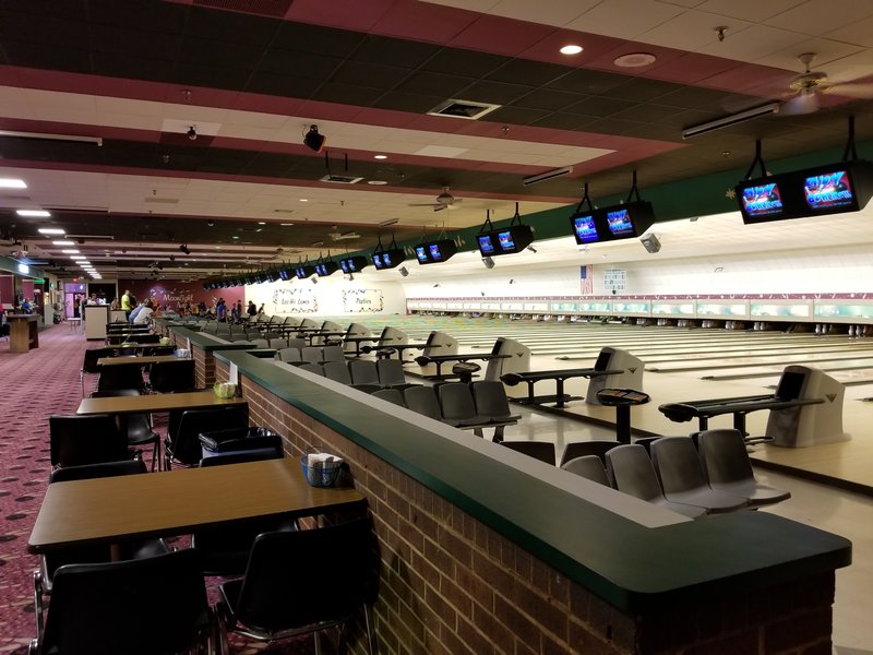 Lee-Hi Lanes photo 2