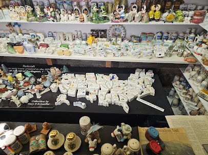 Salt & Pepper Shaker Museum photo 4