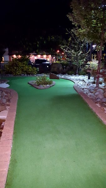 Lakeshore Miniature Golf photo 5