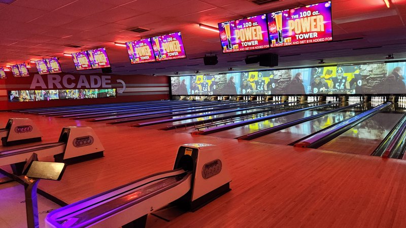 Bowlero Texas City photo 3