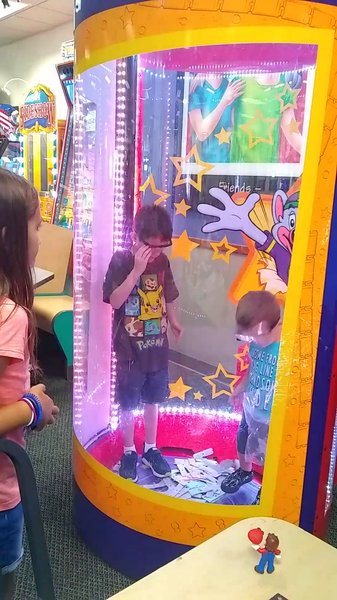 Chuck E. Cheese photo 2
