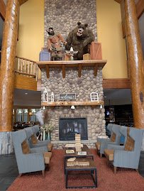 Grand Bear Falls Indoor Waterpark photo 6