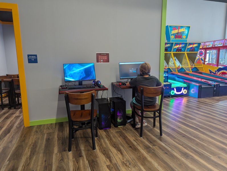 Grizzly Arcade photo 3
