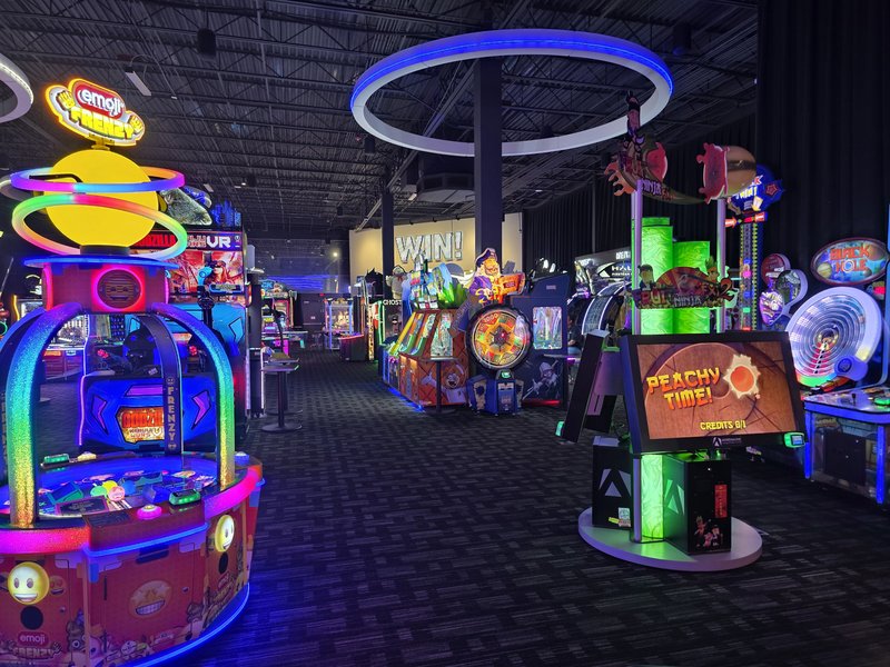 Dave & Buster's Greenville photo 3
