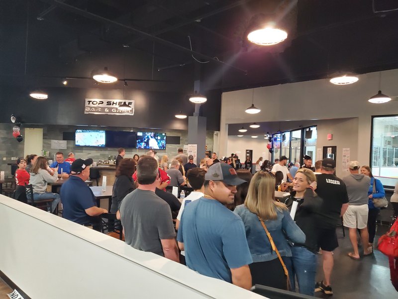 Top Shelf Ice Arena and Bar & Grill photo 4