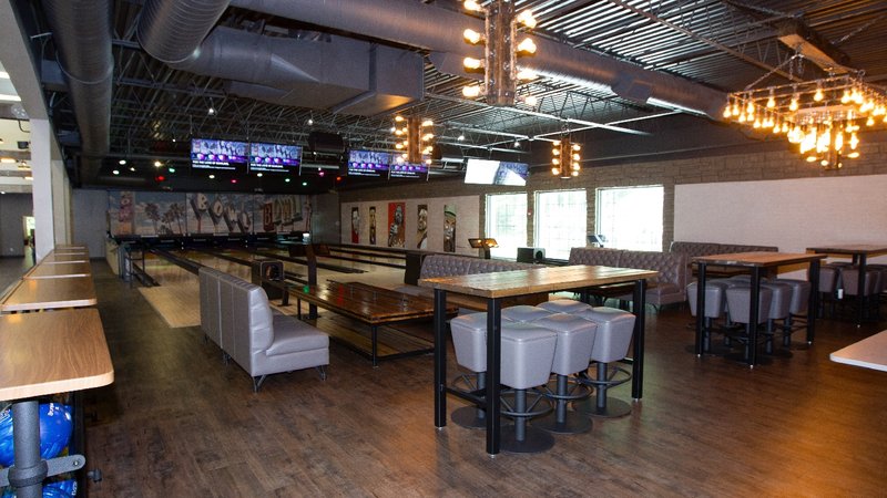 Royal Lanes Social