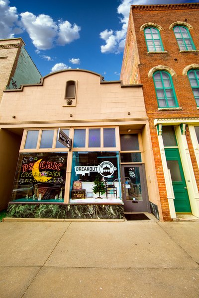 Breakout Lawrence photo 6