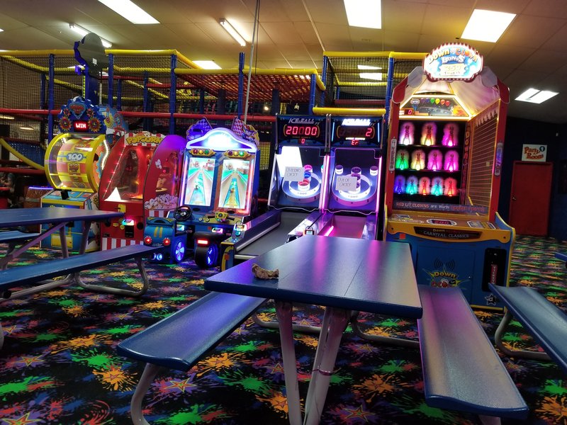 Starlite Family Fun Center of Stockbridge photo 3