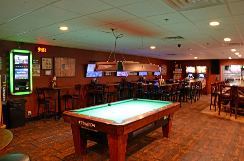 Foxx View Lanes photo 5