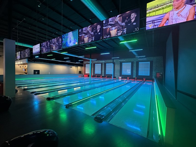 810 Billiards & Bowling - Vineland