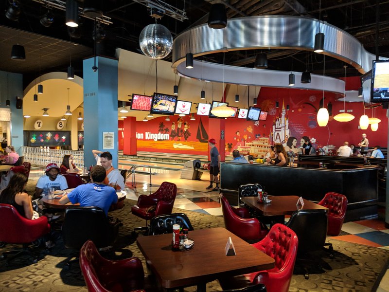 Splitsville Luxury Lanes photo 5