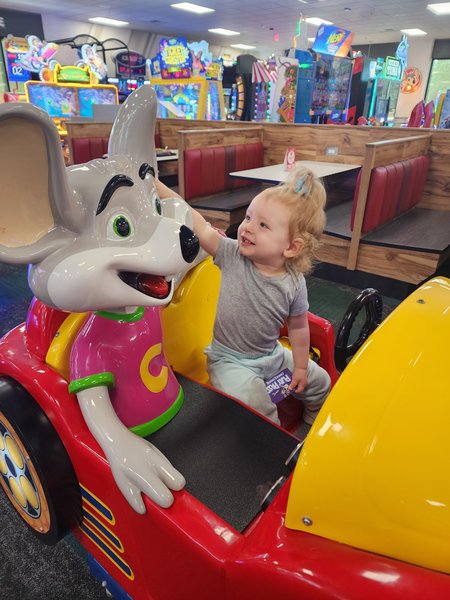 Chuck E. Cheese photo 3