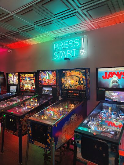 Neon Retro Arcade photo 4