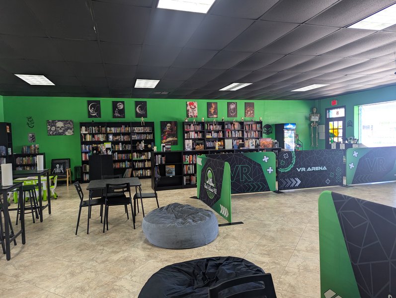 Skull & Books VR photo 4