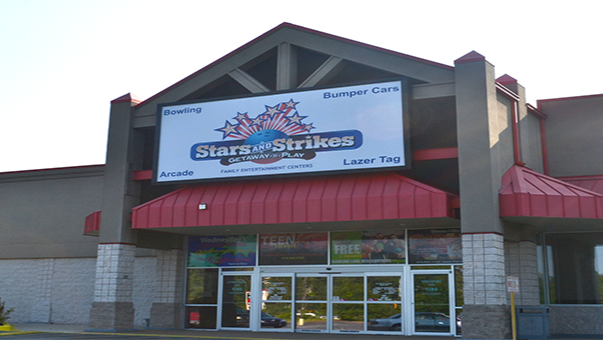 Stars and Strikes photo 1