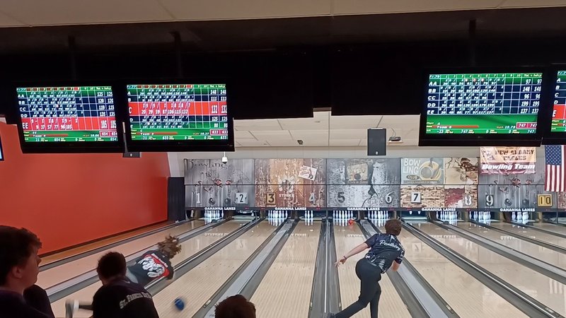 Gahanna Lanes photo 2